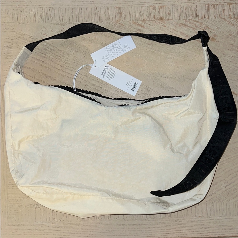 BAGGU Large Ivory Crescent Bag with Black Strap